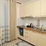 Downtown Boulevard Apartment With A Cute Balcony!